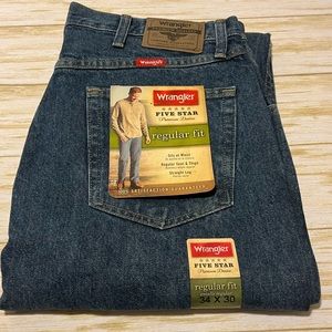 NWT Wrangler Men’s regular fit jeans size 34x30